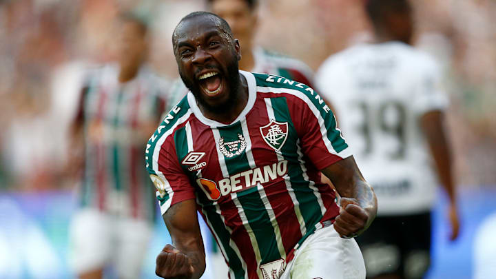 Oficial! Fluminense e Betano renovam contrato de patrocínio master até 2025. Oficial! Fluminense e Betano renovam contrato de patrocínio master até 2025.