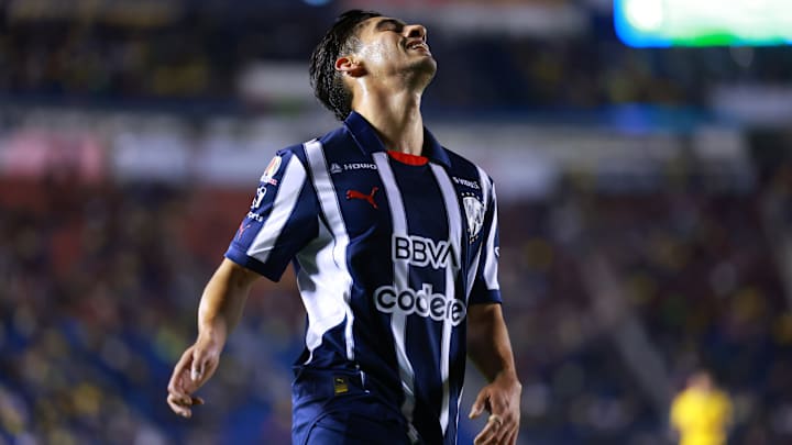 Érick Aguirre sumó una nueva lesión en el torneo, por lo que tuvo que abandonar el duelo contra América al medio tiempo Érick Aguirre sumó una nueva lesión en el torneo, por lo que tuvo que abandonar el duelo contra América al medio tiempo