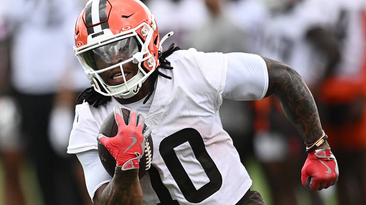 Cleveland Browns running back Quinshon Judkins