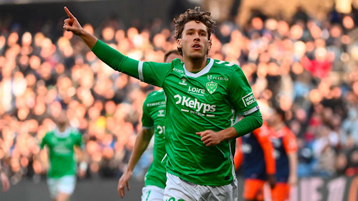 Lucas Stassin dans le viseur du RC Lens ? Lucas Stassin dans le viseur du RC Lens ?