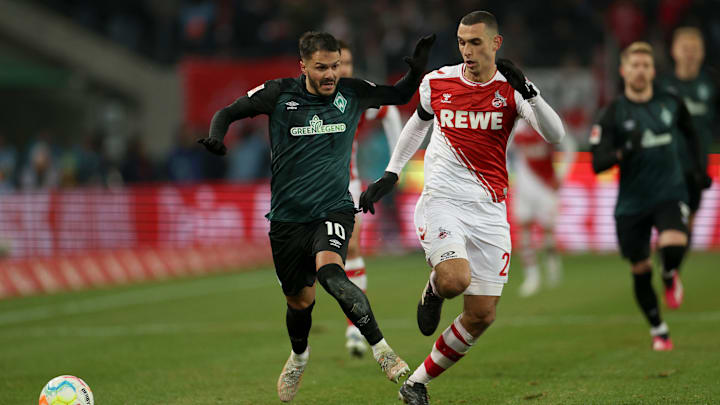 Ellyes Skhiri im Zweikampf mit Leonardo Bittencourt Ellyes Skhiri im Zweikampf mit Leonardo Bittencourt