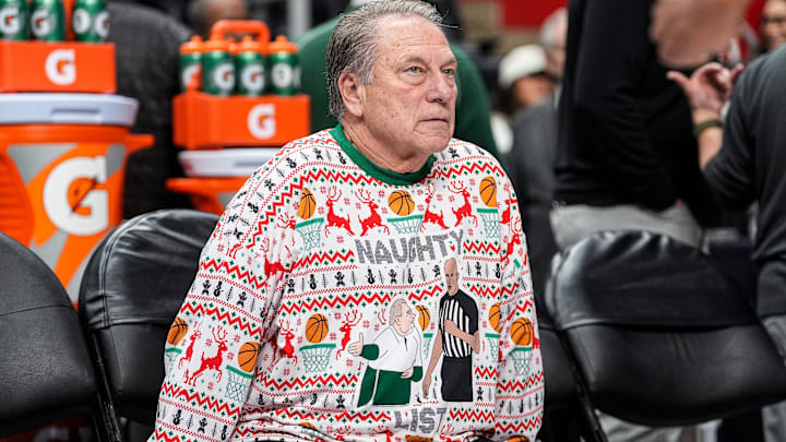 Michigan State head coach Tom Izzo watches warmup ahead of the Oakland Golden game at Little Caesars Arena in Detroit on Saturday, Dec. 20, 2025.