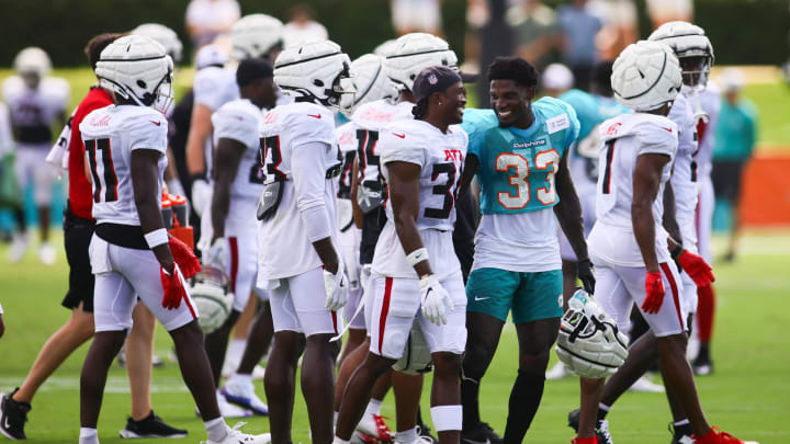 The Atlanta Falcons and Miami Dolphins fought three separate times in Wednesday's joint practice. The Atlanta Falcons and Miami Dolphins fought three separate times in Wednesday's joint practice.