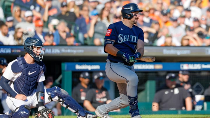 Oct 8, 2025; Detroit, Michigan, USA; Seattle Mariners catcher Cal Raleigh (29) hits an RBI single in the fifth inning against the Detroit Tigers during game four of the ALDS round for the 2025 MLB playoffs at Comerica Park. Mandatory Credit: Rick Osentoski-Imagn Images Oct 8, 2025; Detroit, Michigan, USA; Seattle Mariners catcher Cal Raleigh (29) hits an RBI single in the fifth inning against the Detroit Tigers during game four of the ALDS round for the 2025 MLB playoffs at Comerica Park. Mandatory Credit: Rick Osentoski-Imagn Images
