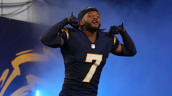 Nov 25, 2024; Inglewood, California, USA; Los Angeles Chargers cornerback Kristian Fulton (7) enters the field before the game against the Baltimore Ravens at SoFi Stadium. Mandatory Credit: Kirby Lee-Imagn Images