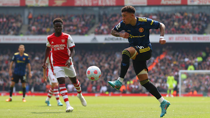 Gunners buscam manter o 100% de aproveitamento para não se desgarrar da liderança 