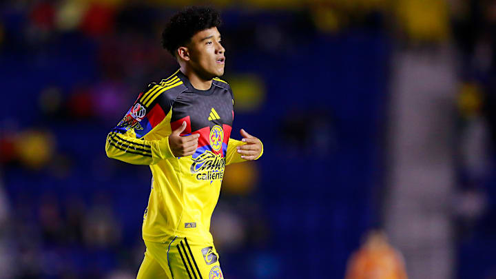 Isaías Violante se lesionó en el Clásico Nacional amistoso