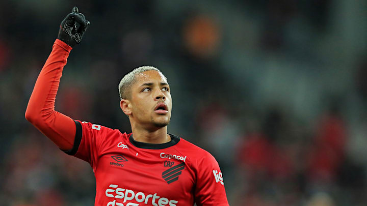 Vitor Roque é a estrela da companhia