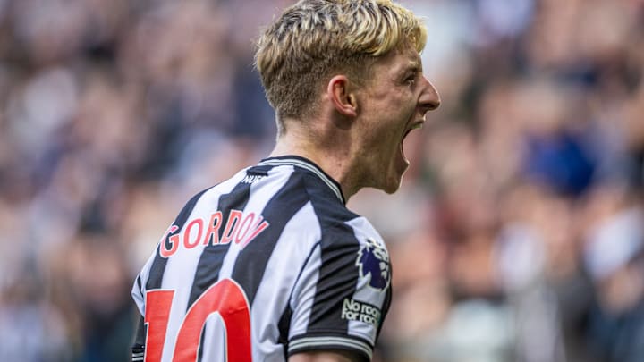 Newcastle United v Crystal Palace - Premier League