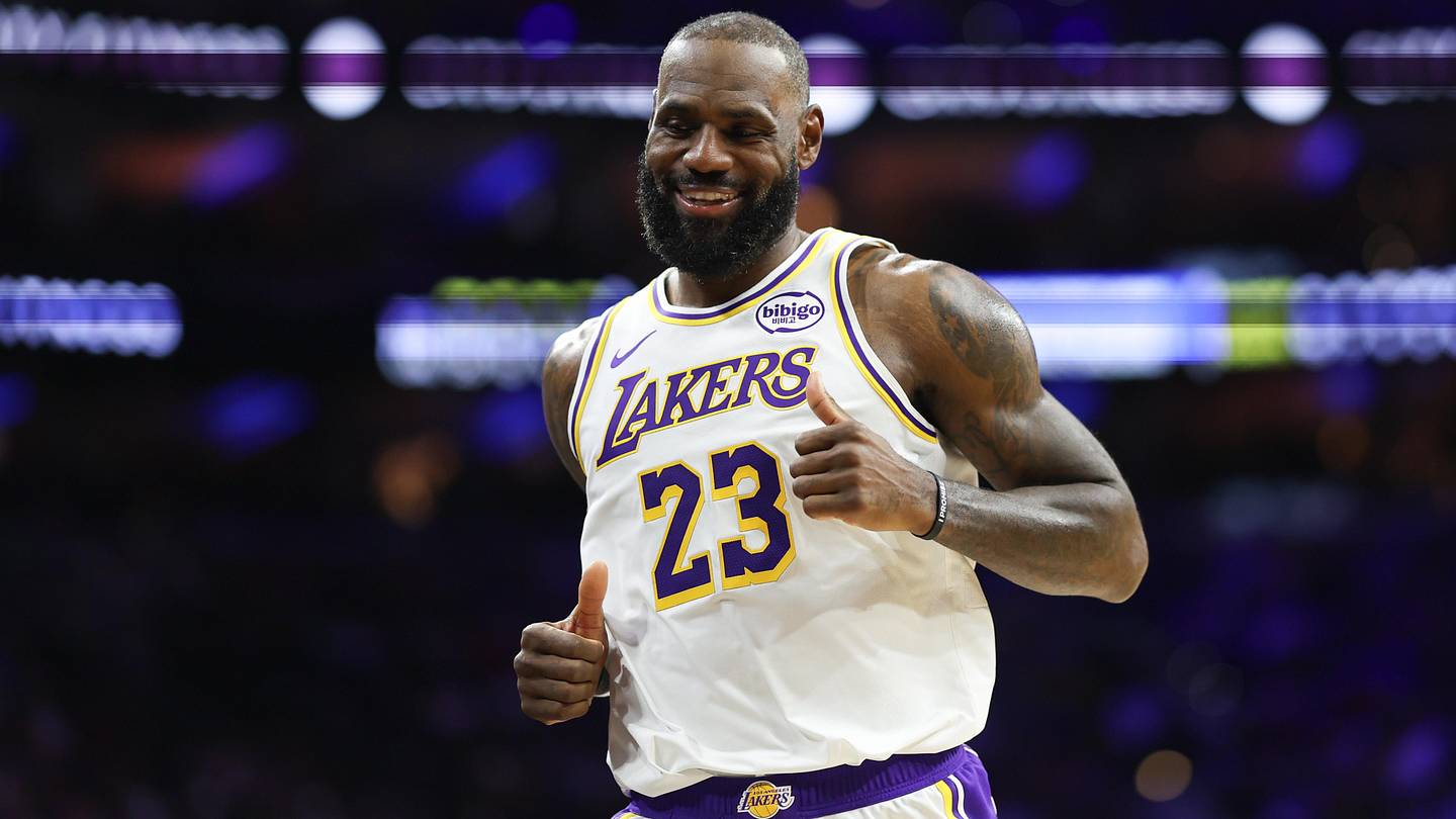 Heat surprising reunion with LeBron James may not be dead after all