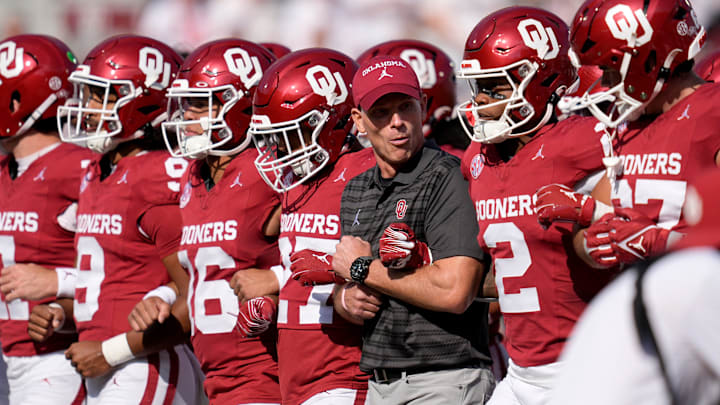 Oklahoma coach Brent Venables locks arms with players before a college football game between the University of Oklahoma Sooners (OU) and the South Carolina Gamecocks at Gaylord Family - Oklahoma Memorial Stadium in Norman, Okla., Saturday, Oct. 19, 2024.