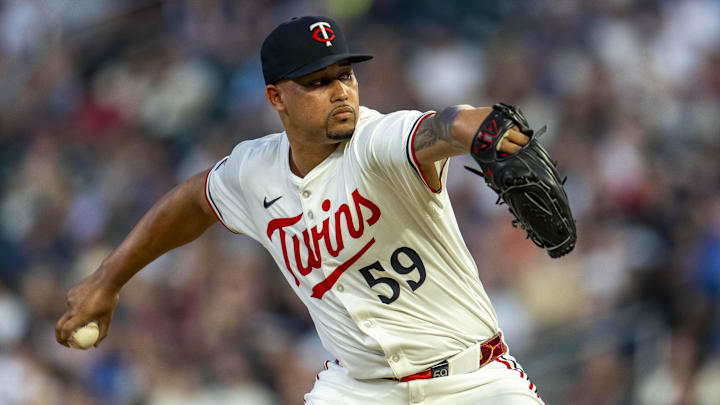 Jul 9, 2025; Minneapolis, Minnesota, USA; Minnesota Twins relief pitcher Jhoan Duran (59) delivers a pitch against the Chicago Cubs in the ninth inning at Target Field. Jul 9, 2025; Minneapolis, Minnesota, USA; Minnesota Twins relief pitcher Jhoan Duran (59) delivers a pitch against the Chicago Cubs in the ninth inning at Target Field.