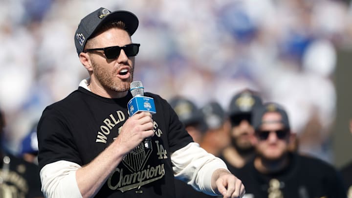 Young Blue Jays fans are not a fan of Freddie Freeman