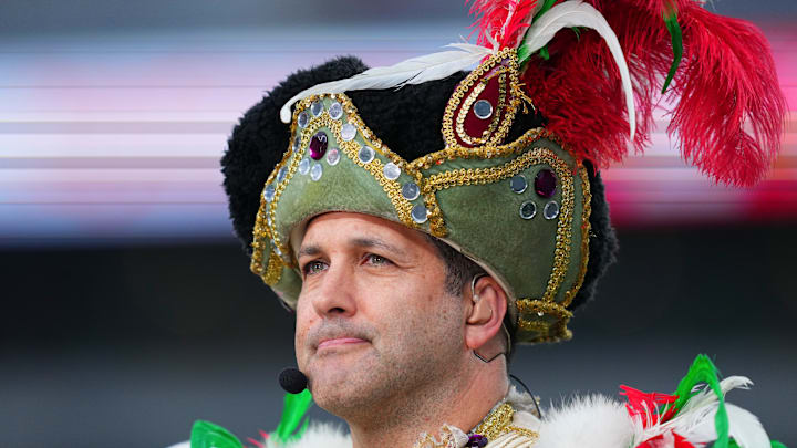 Adam Schefter at the Atlanta Falcons v Philadelphia Eagles game