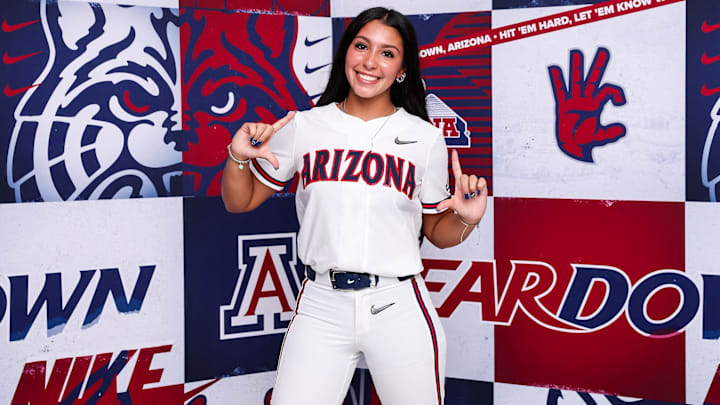 Eloisa Maes, a 2027 recruit, announced her commitment to play collegiate softball at the University of Arizona.