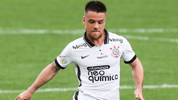 Ramiro tem contrato com o clube dos Emirados Árabes até junho