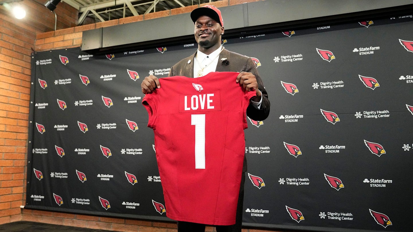 Dynasty Fantasy Football 12-Team Rookie Mock Draft: Jeremiyah Love Holds On To The Top Spot