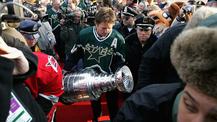 Dallas Stars Cup Reunion All-Star Plaza