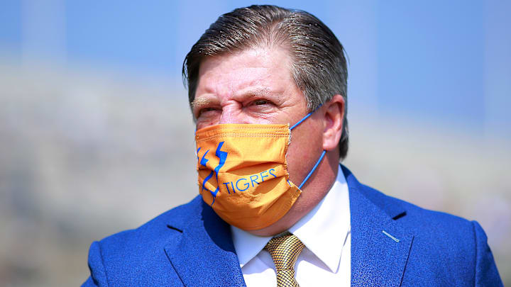 Pumas UNAM v Tigres UANL - Torneo Grita Mexico C22 Liga MX