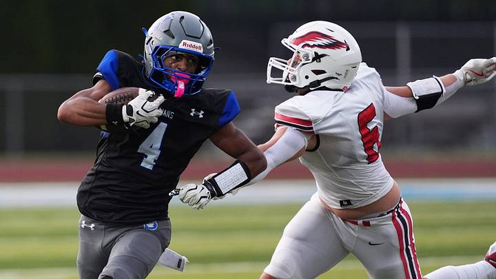 Green Bay Southwest High School's Amari Collins (4) runs the ball during a football game against Sheboygan South High School on Aug. 21, 2026 in Green Bay, Wis. Green Bay Southwest defeated Sheboygan South 33-13 in the team's first win since September 2022. Green Bay Southwest High School's Amari Collins (4) runs the ball during a football game against Sheboygan South High School on Aug. 21, 2026 in Green Bay, Wis. Green Bay Southwest defeated Sheboygan South 33-13 in the team's first win since September 2022.