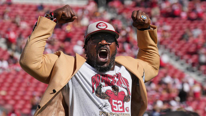 Oct 6, 2024; Santa Clara, California, USA; San Francisco 49ers former linebacker Patrick Willis gestures after speaking to the crowd during halftime against the Arizona Cardinals at Levi's Stadium. Mandatory Credit: Darren Yamashita-Imagn Images Oct 6, 2024; Santa Clara, California, USA; San Francisco 49ers former linebacker Patrick Willis gestures after speaking to the crowd during halftime against the Arizona Cardinals at Levi's Stadium. Mandatory Credit: Darren Yamashita-Imagn Images