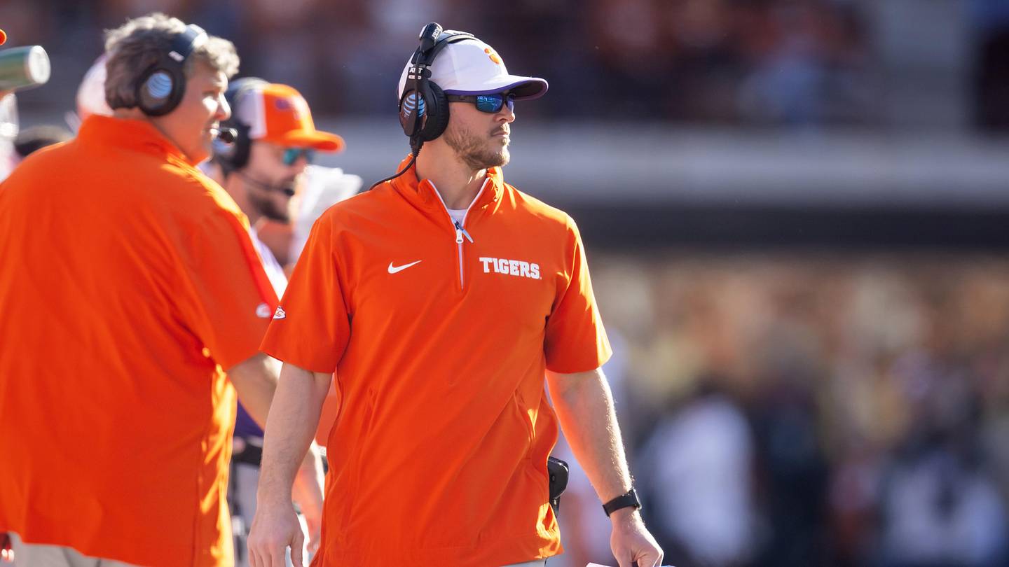 Clemson Completes 2027 Wide Receiver Class with Commitment from Son of Former All-Pro