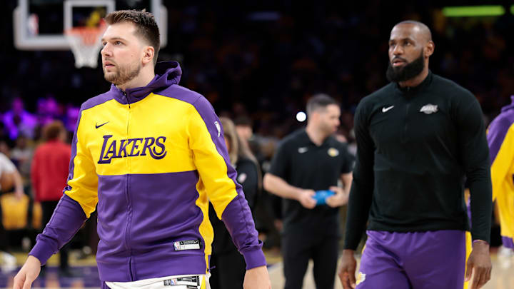 Los Lakers enfrentarán a los Warriors en una ocasión durante la próxima pretemporada de NBA