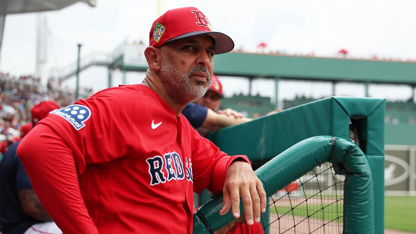 Alex Cora Shouldn't Return to the Dugout Anytime Soon