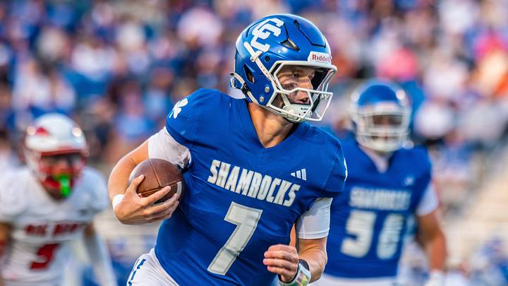 Detroit Catholic Central's Duke Banta rushes during a football game against Clinton Township Chippewa Valley on Friday, Aug. 29, 2025. Detroit Catholic Central's Duke Banta rushes during a football game against Clinton Township Chippewa Valley on Friday, Aug. 29, 2025.