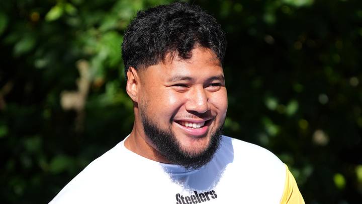 Pittsburgh Steelers offensive tackle Troy Fautanu Pittsburgh Steelers offensive tackle Troy Fautanu