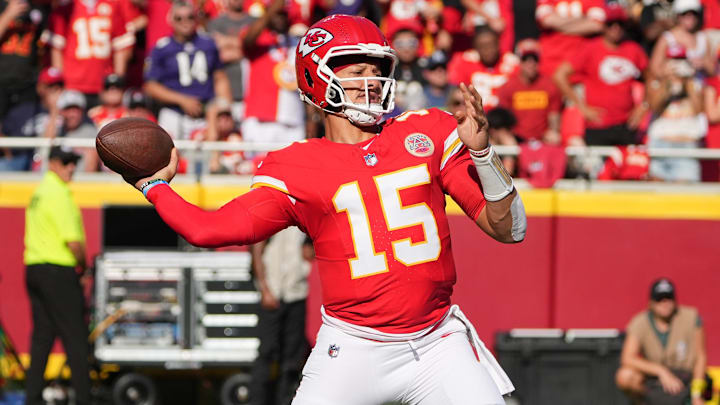 Sep 28, 2025; Kansas City, Missouri, USA; Kansas City Chiefs quarterback Patrick Mahomes (15) throws a pass during the first quarter against the Baltimore Ravens at GEHA Field at Arrowhead Stadium. Mandatory Credit: Denny Medley-Imagn Images Sep 28, 2025; Kansas City, Missouri, USA; Kansas City Chiefs quarterback Patrick Mahomes (15) throws a pass during the first quarter against the Baltimore Ravens at GEHA Field at Arrowhead Stadium. Mandatory Credit: Denny Medley-Imagn Images