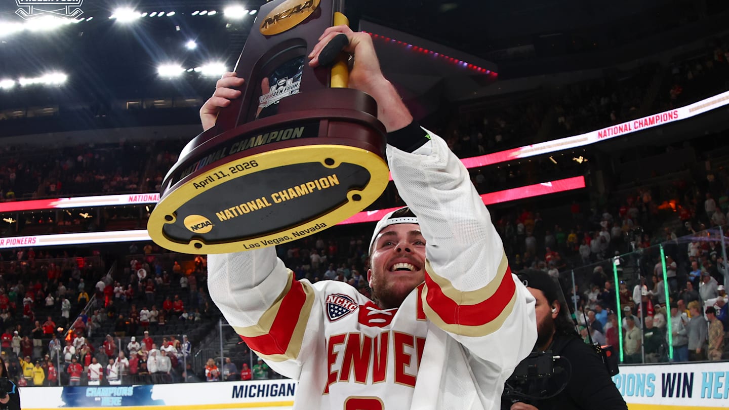 Final College Hockey Rankings Reaction and First Transfer Portal Commitments: Puck Drop