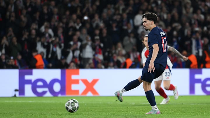 Paris Saint-Germain v Arsenal FC - UEFA Champions League 2024/25 Semi Final Second Leg