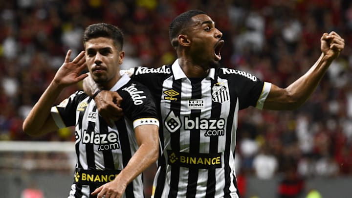 Santos, de virada, vence Flamengo por 2 a 1 em Brasília