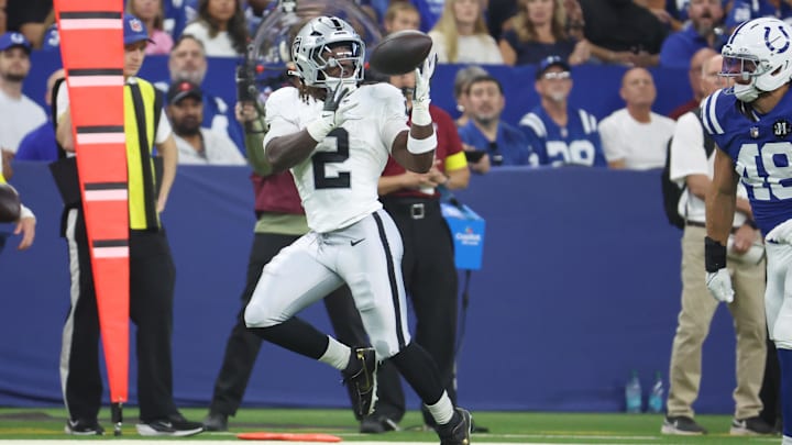 Ashton Jeanty and the Las Vegas Raiders are favored against the Tennessee Titans on Sunday.