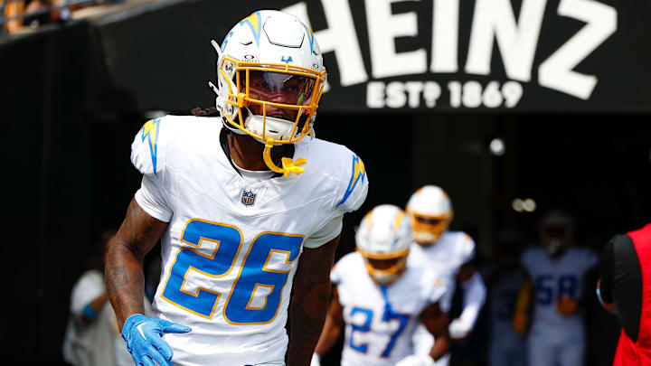 Cornerback Asante Samuel Jr. jogs on to the field