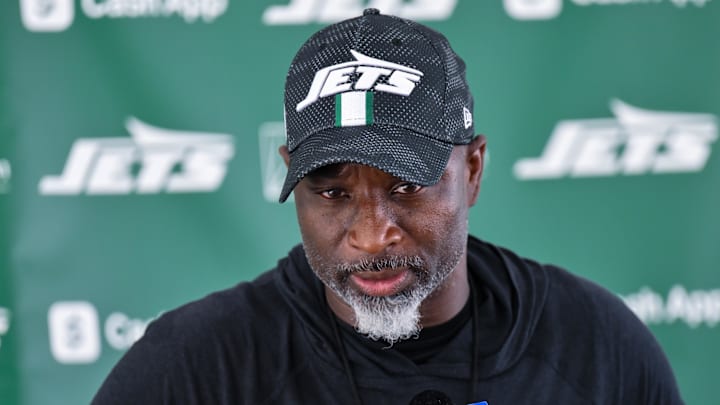 Jul 25, 2025; Florham Park, NJ, USA; New York Jets head coach Aaron Glenn speaks to the media during training camp at Atlantic Health Jets Training Center. Mandatory Credit: John Jones-Imagn Images Jul 25, 2025; Florham Park, NJ, USA; New York Jets head coach Aaron Glenn speaks to the media during training camp at Atlantic Health Jets Training Center. Mandatory Credit: John Jones-Imagn Images