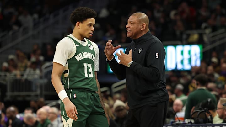 Sacramento Kings v Milwaukee Bucks