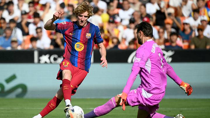 Anthony Gordon, Valencia vs Barcelona Anthony Gordon, Valencia vs Barcelona