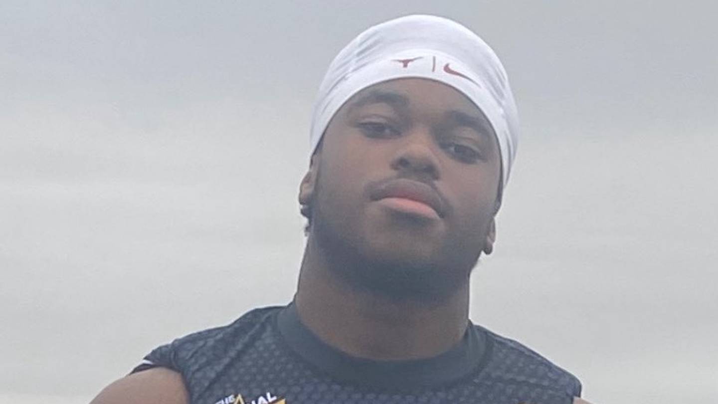 Texas 5-Star Offensive Tackle Commit Ismael Camara Looks Ready for the SEC