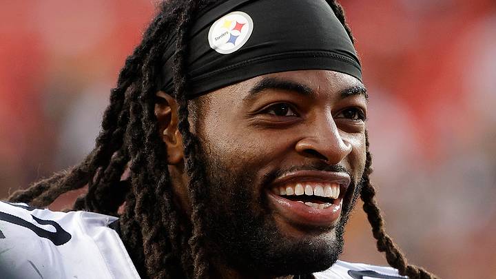 Nov 10, 2024; Landover, Maryland, USA; Pittsburgh Steelers running back Najee Harris (22) walks off the field after defeating the Washington Commanders at Northwest Stadium. Mandatory Credit: Amber Searls-Imagn Images