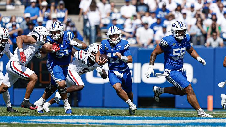 BYU QB Bear Bachmeier against Arizona BYU QB Bear Bachmeier against Arizona
