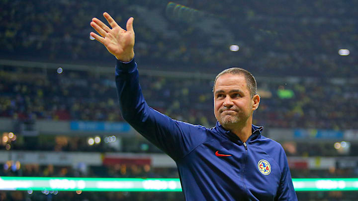 André Jardine tendría definida su nueva defensiva André Jardine tendría definida su nueva defensiva