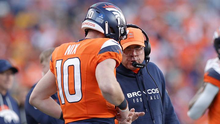 Dec 14, 2025; Denver, Colorado, USA; Denver Broncos head coach Sean Payton talks with quarterback Bo Nix (10) during the second quarter against the Green Bay Packers at Empower Field at Mile High. Dec 14, 2025; Denver, Colorado, USA; Denver Broncos head coach Sean Payton talks with quarterback Bo Nix (10) during the second quarter against the Green Bay Packers at Empower Field at Mile High.