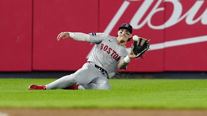 Sep 12, 2024; Bronx, New York, USA; Boston Red Sox left fielder Jarren Duran (16) catches a line drive hit by New York Yankees second baseman Gleyber Torres (not pictured) during the fifth inning at Yankee Stadium. Sep 12, 2024; Bronx, New York, USA; Boston Red Sox left fielder Jarren Duran (16) catches a line drive hit by New York Yankees second baseman Gleyber Torres (not pictured) during the fifth inning at Yankee Stadium.