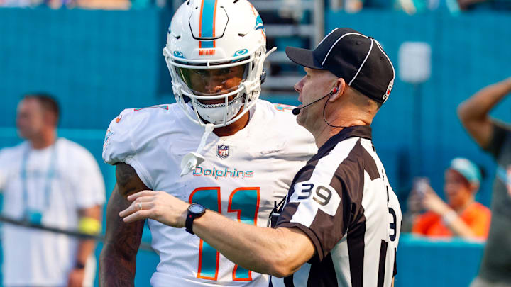 Cleveland Browns v Miami Dolphins