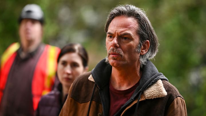 “I Do” – Gabriela prepares to walk down the aisle on her wedding day as Bode receives some surprising news, on the second season finale of FIRE COUNTRY, Friday, May 17 (9:00-10:00 PM, ET/PT) on the CBS Television Network, and streaming on Paramount+ Pictured: Billy Burke as Vince Leone. 