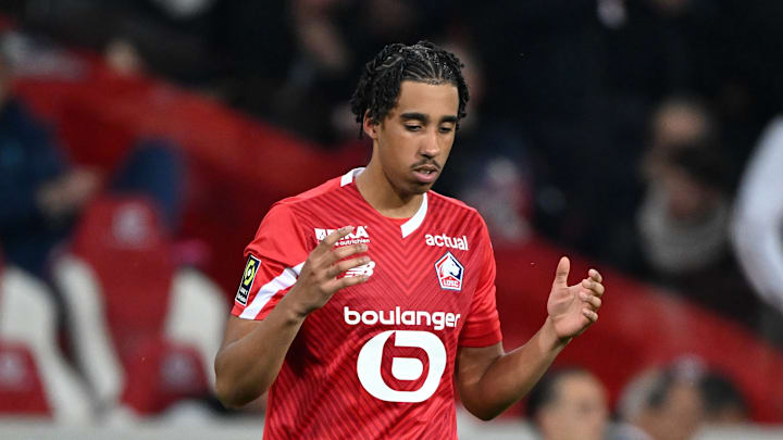 The hefty fee requested by LOSC is surprisingly advantageous for PSG. Despite Leny Yoro's preference for Real Madrid, sources indicate the Spanish club is hesitant to meet the asking price for the French international.