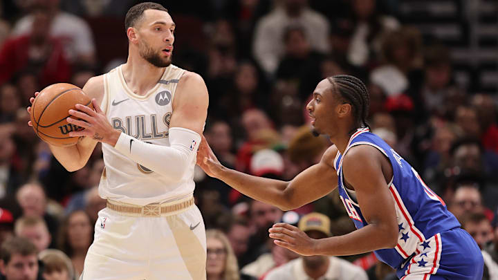 Philadelphia 76ers v Chicago Bulls