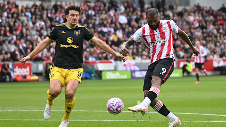 TOPSHOT-FBL-ENG-PR-BRENTFORD-MAN UTD